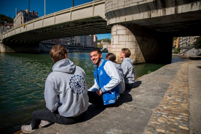 CEFAM Lyon étudiant quai