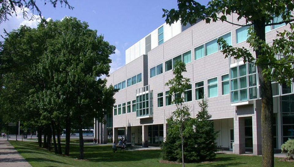 pavillon alphonse desjardins Laval université quebec