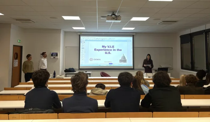 1763566781996 700X407