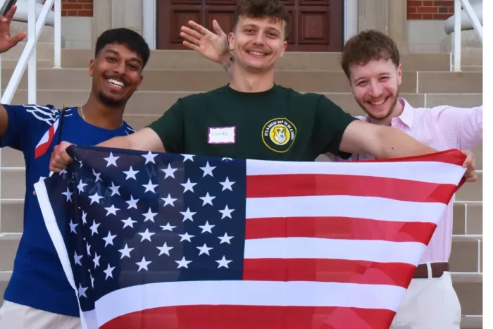 Étudiants du CEFAM ayant obtenu une bourse au mérite pour réduire le coût de leurs études en école de management aux USA.